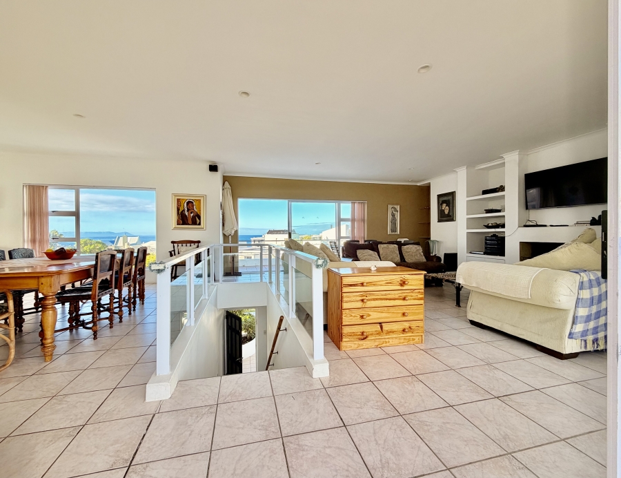 5 Bedroom Property for Sale in Vermont Western Cape